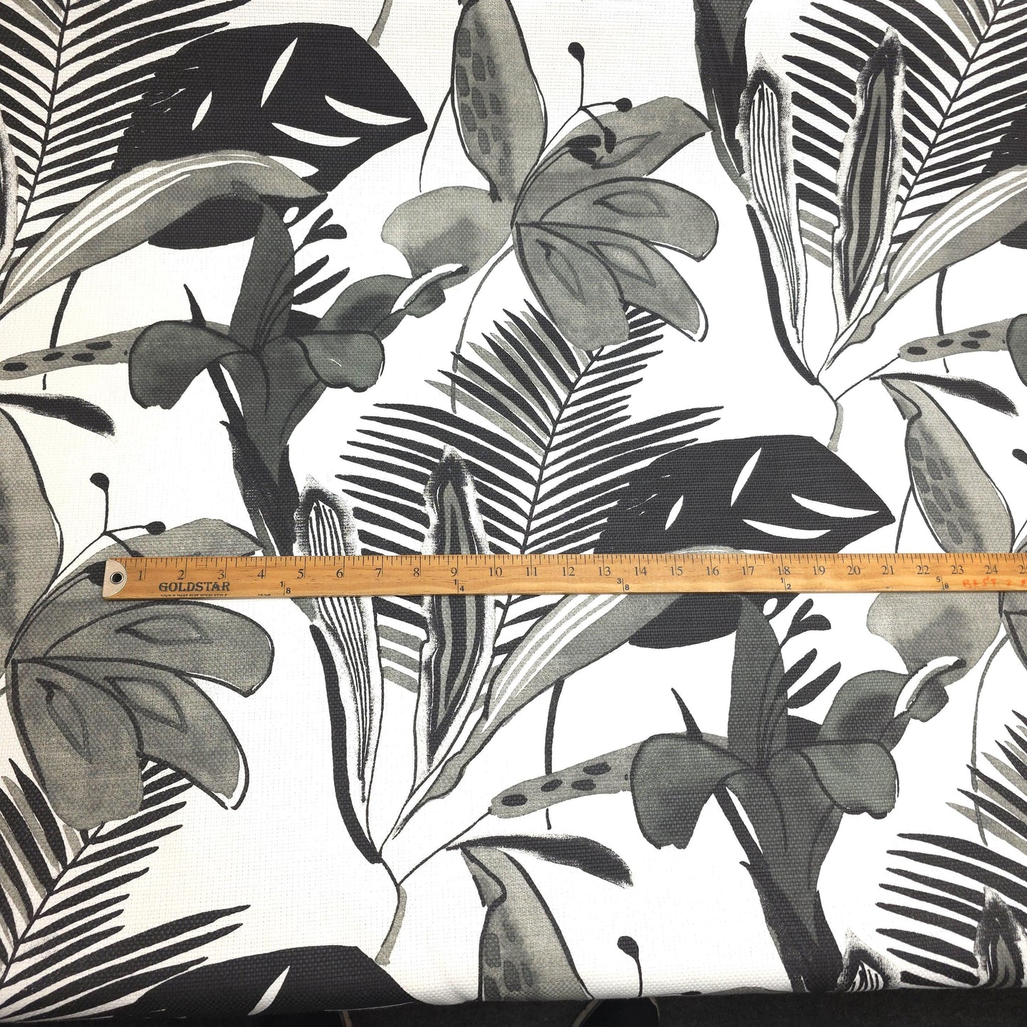 WATERCOLOR PALM PIQUE UPHOLSTERY