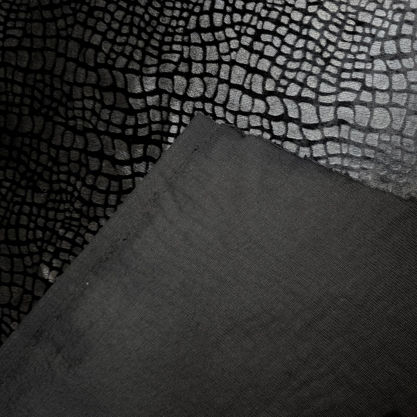 BLACK CROCODILE SEMIGLOSS UPHOLSTERY VELVET