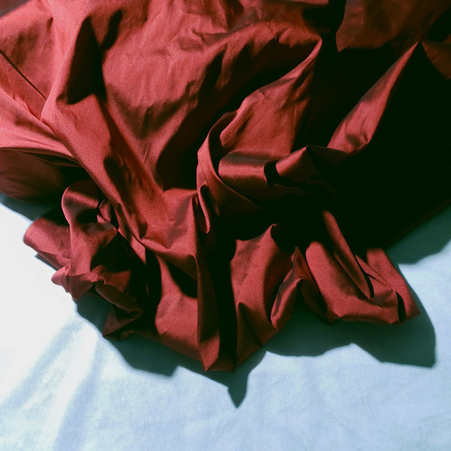 FAUX SILK LUXURY TAFFETA CRIMSON RED