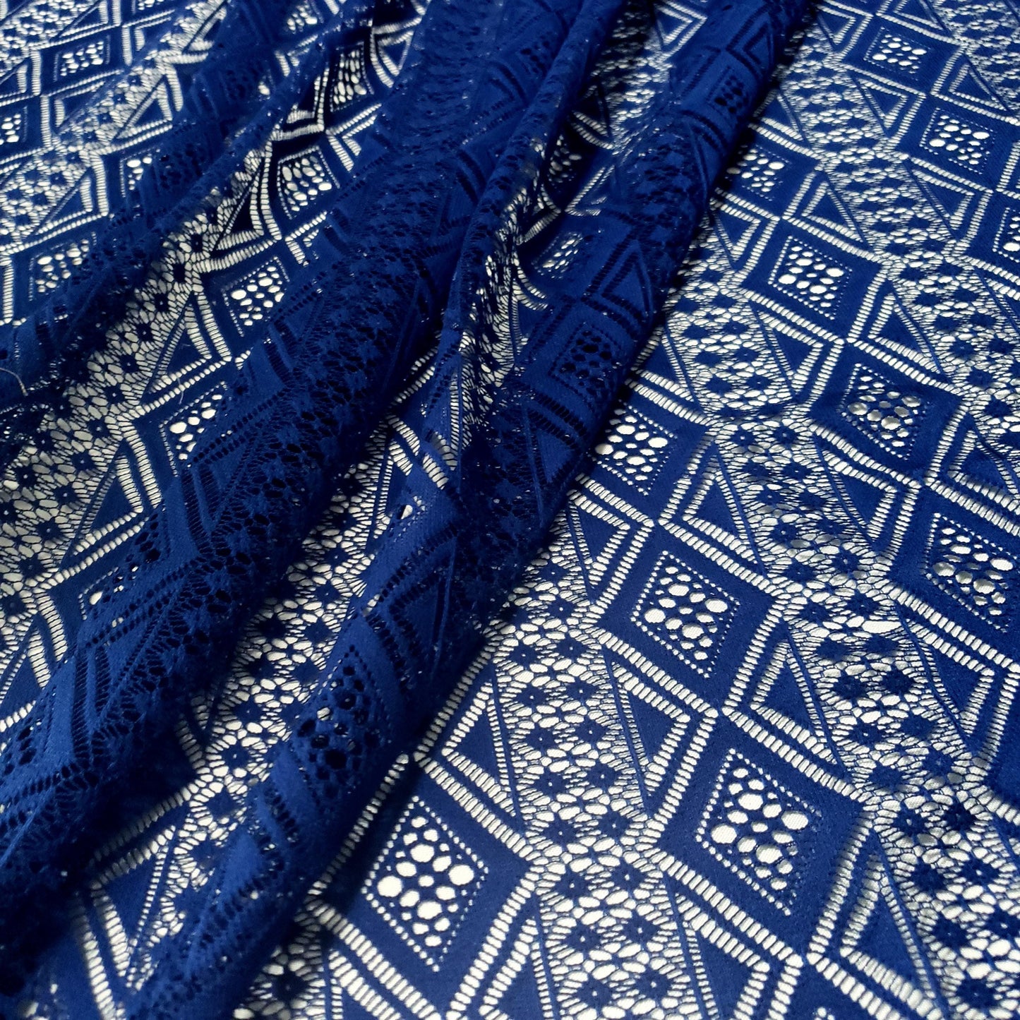 DIAMOND STRIPE LACE ROYAL BLUE