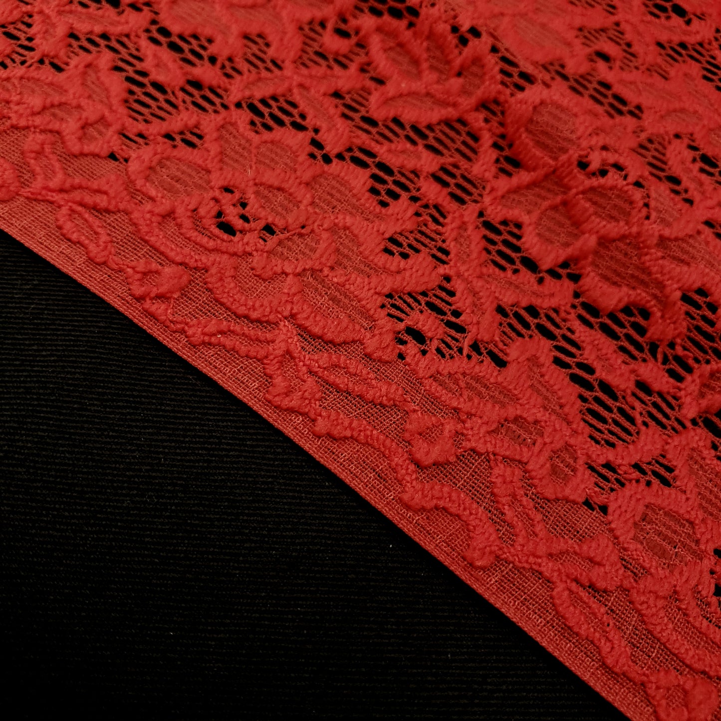 RED ROSE LACE