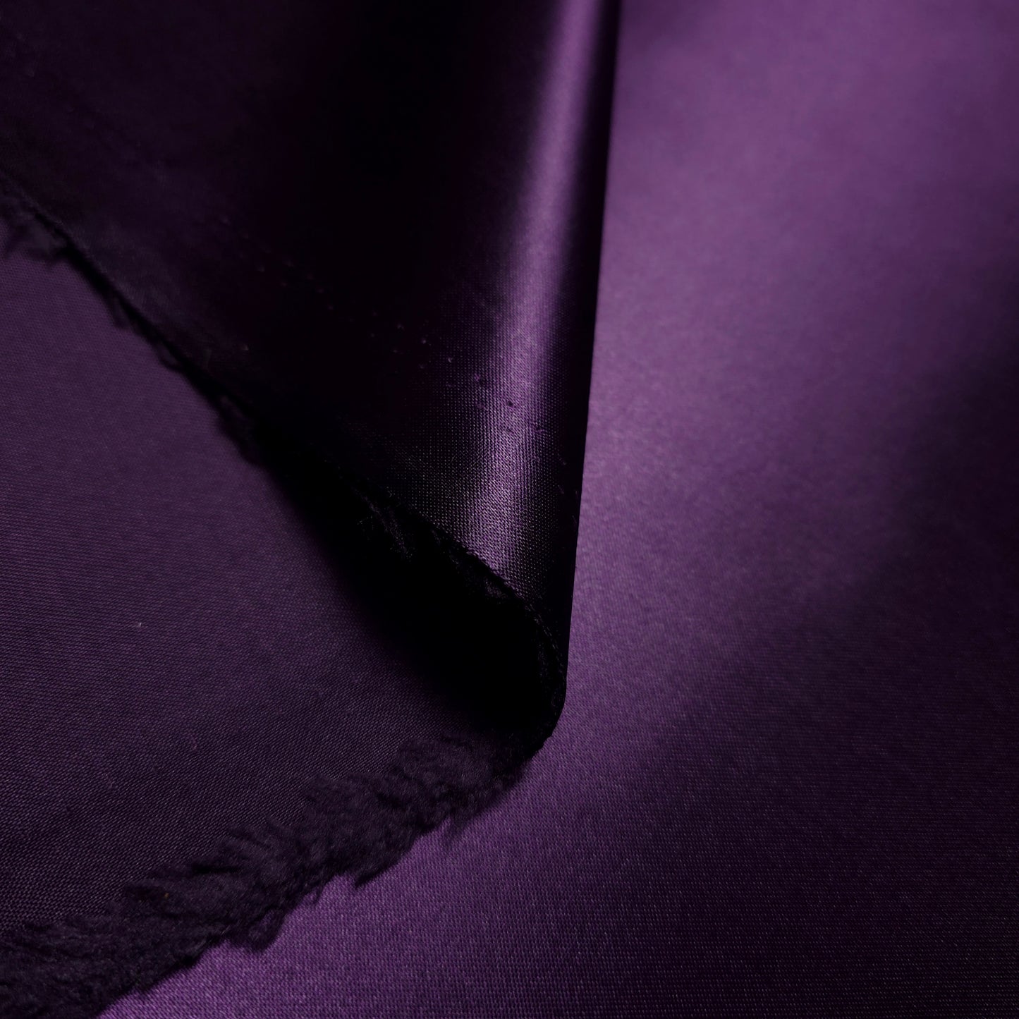 HEAVY STRUCTURE SATIN DARK EGGPLANT PURPLE