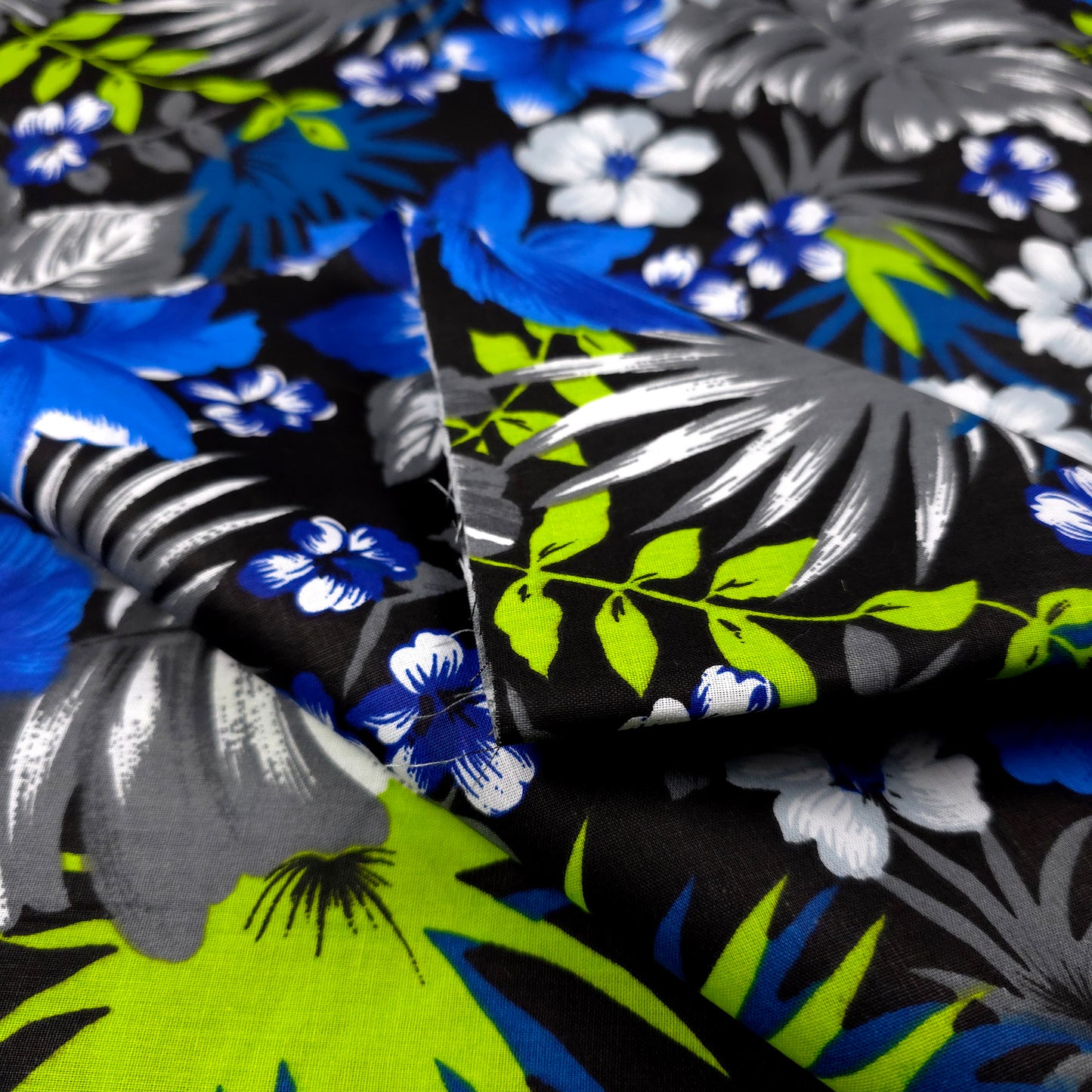 HAWAIIAN FLORAL MOTIF BLACK