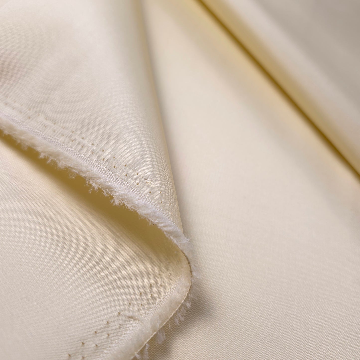 NEUTRAL IVORY MIKADO