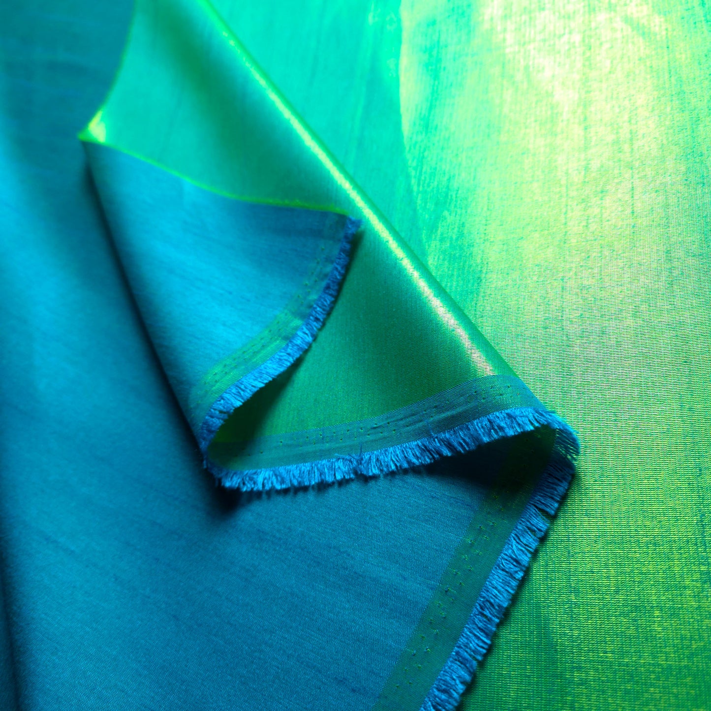 SHIMMER SHANTUNG GREEN BLUE BEATLE WING