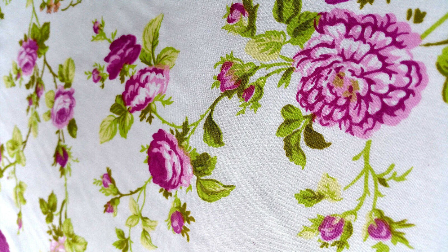CLASSIC PINK ROSE FLORAL PRINT POLY COTTON VICTORIAN ROSES