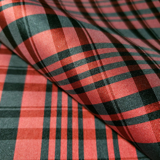 FROSTED HOLIDAY TARTAN PLAIN RED BLACK