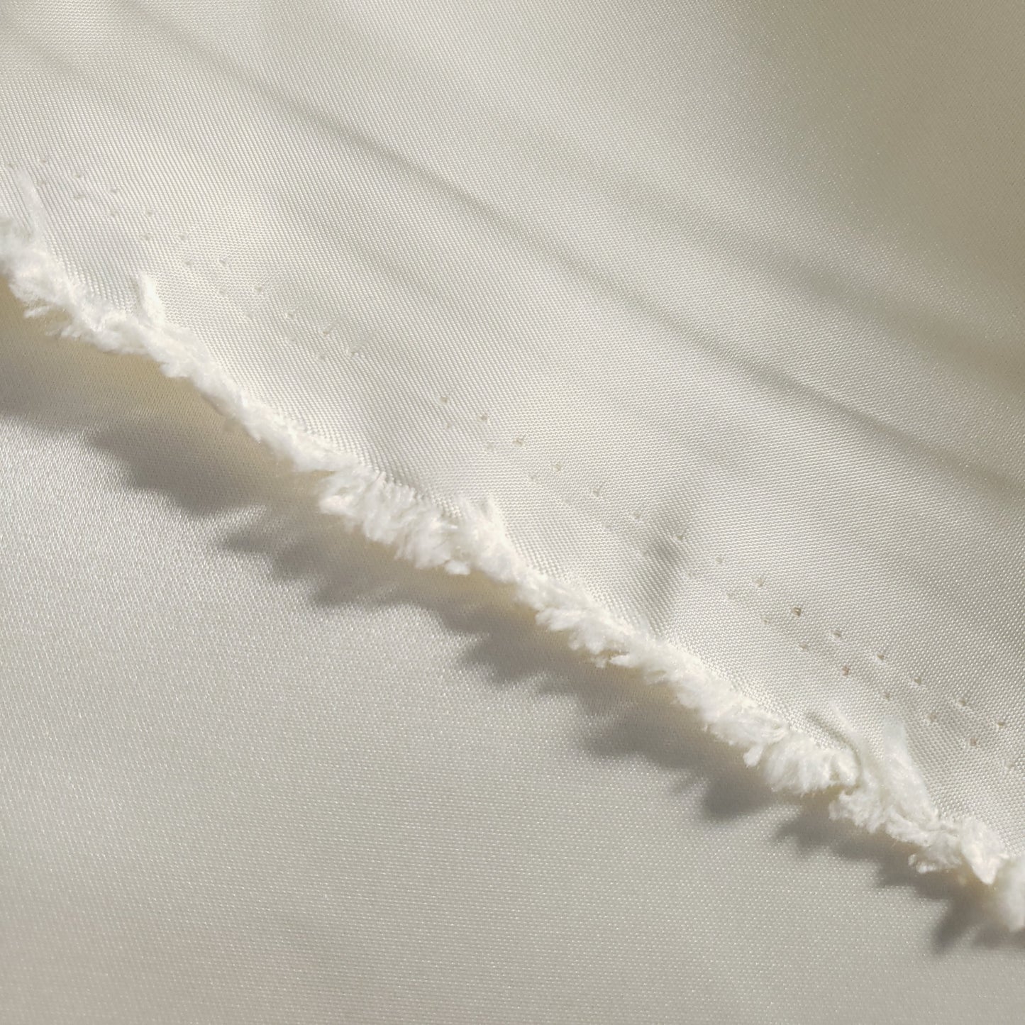 HEAVY 8oz GLOSSY SATIN IVORY