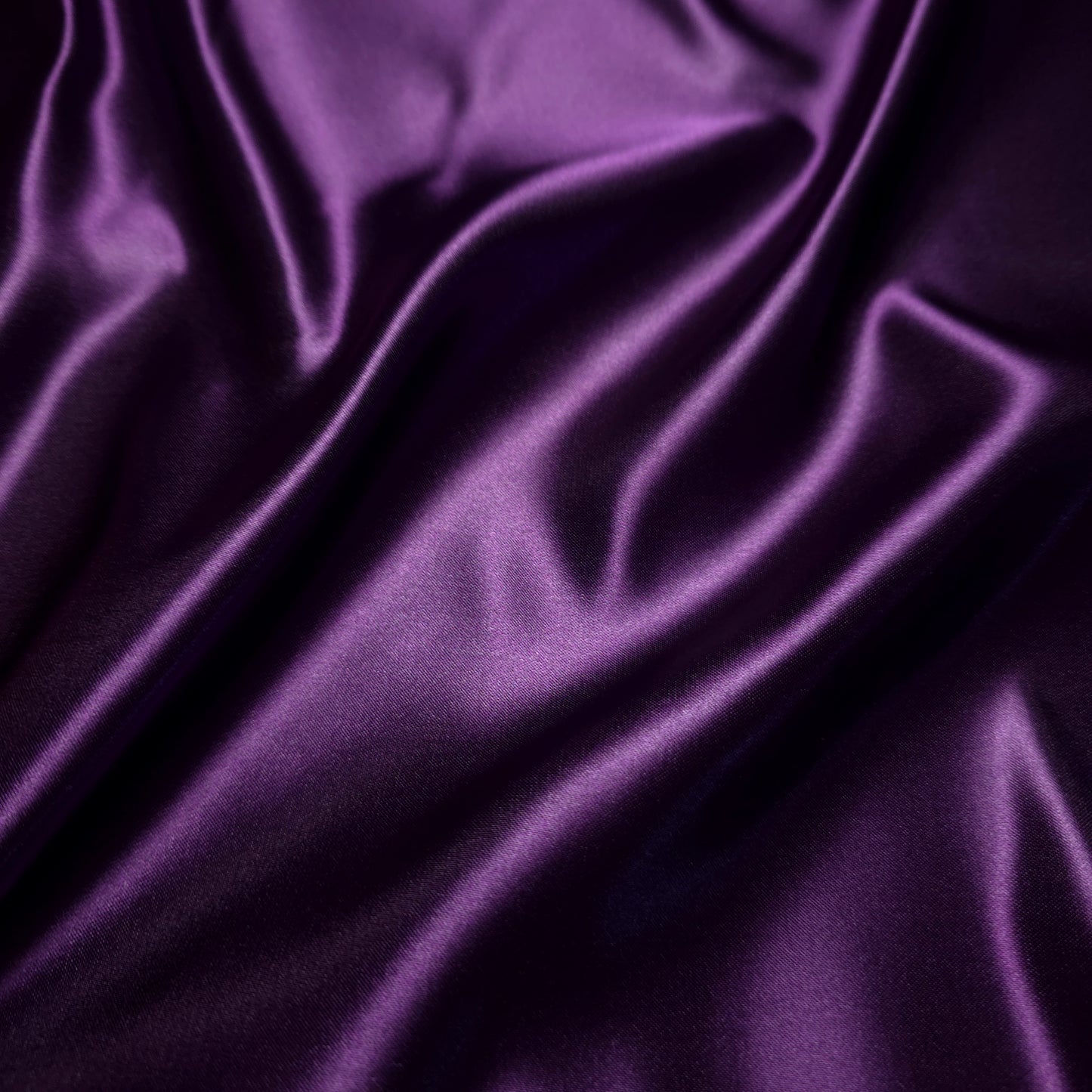 HEAVY STRUCTURE SATIN DARK EGGPLANT PURPLE
