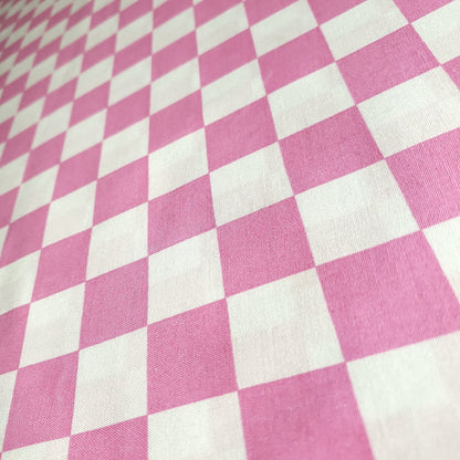 CHESSBOARD PRINT PINK WHITE