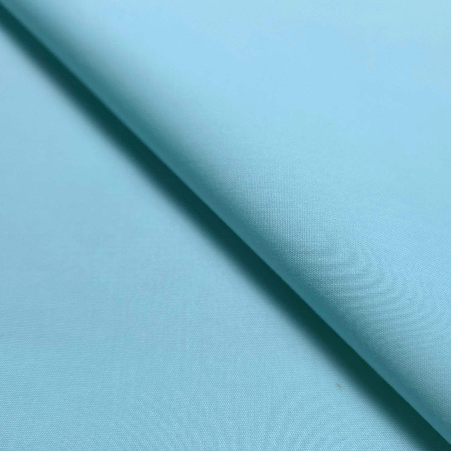 ROBIN'S EGG BLUE PASTEL AQUA COTTON POLY BROADCLOTH , MEDIUM WEIGHT SOLID FOR SPRING CRAFTS & EASTER DECOR