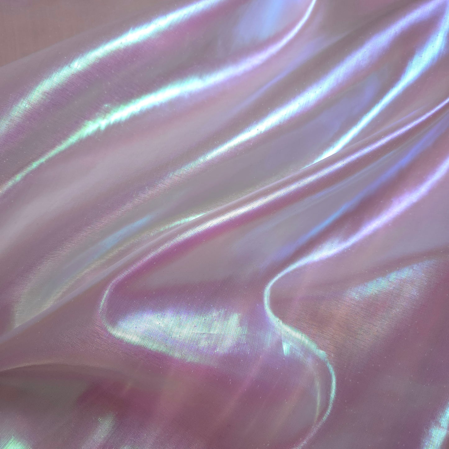 PNK PEARLESCENT PINK BUBBLE SURFACE METALLIC LAME