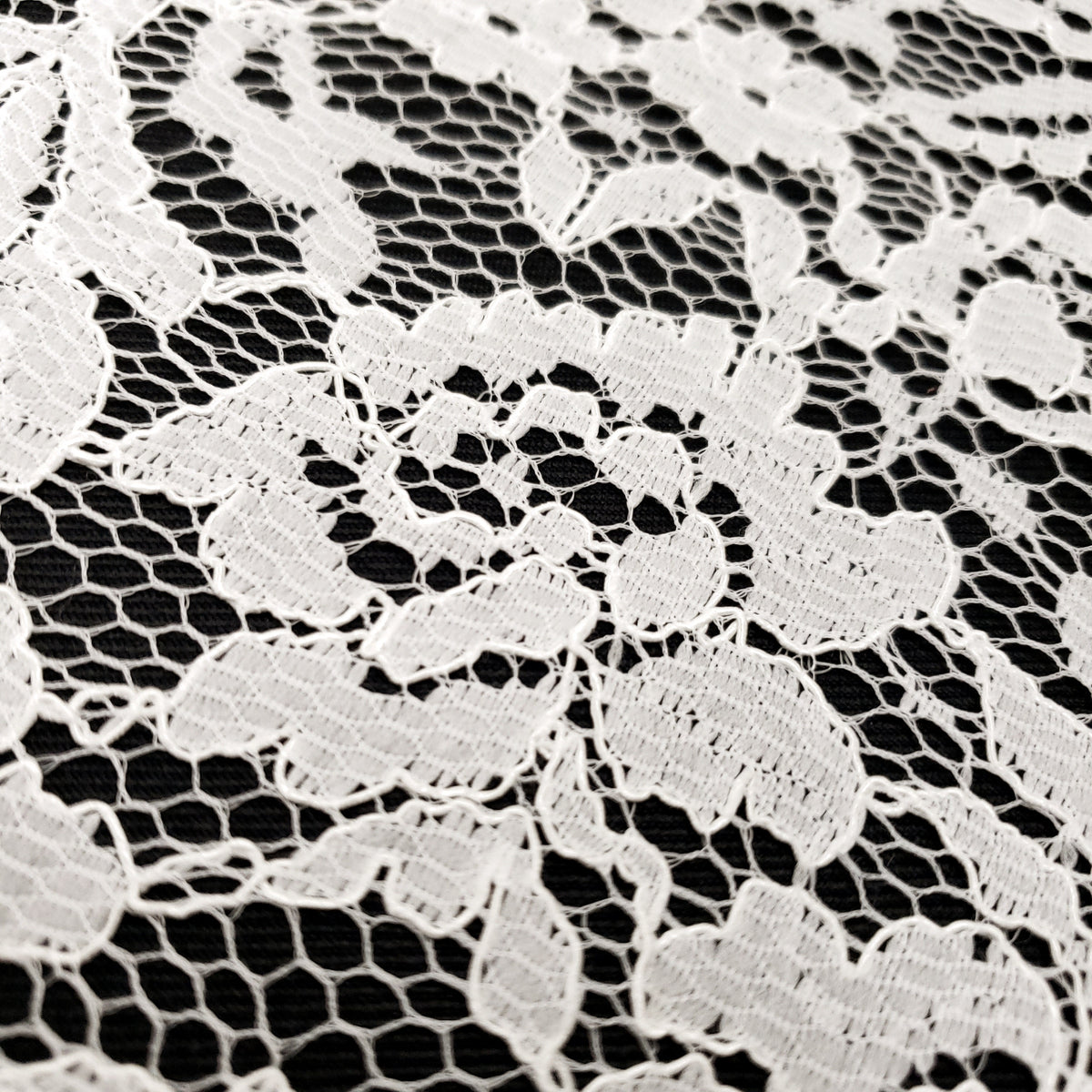 OFF WHITE FLORAL LACE
