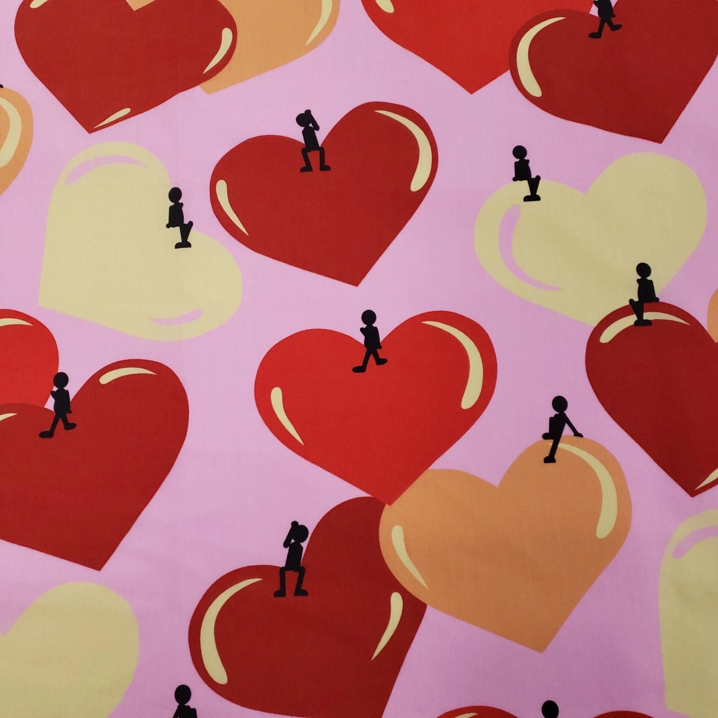 LARGE VALENTINES HEARTS ON PINK POLYCOTTON HEAR BALLOONS