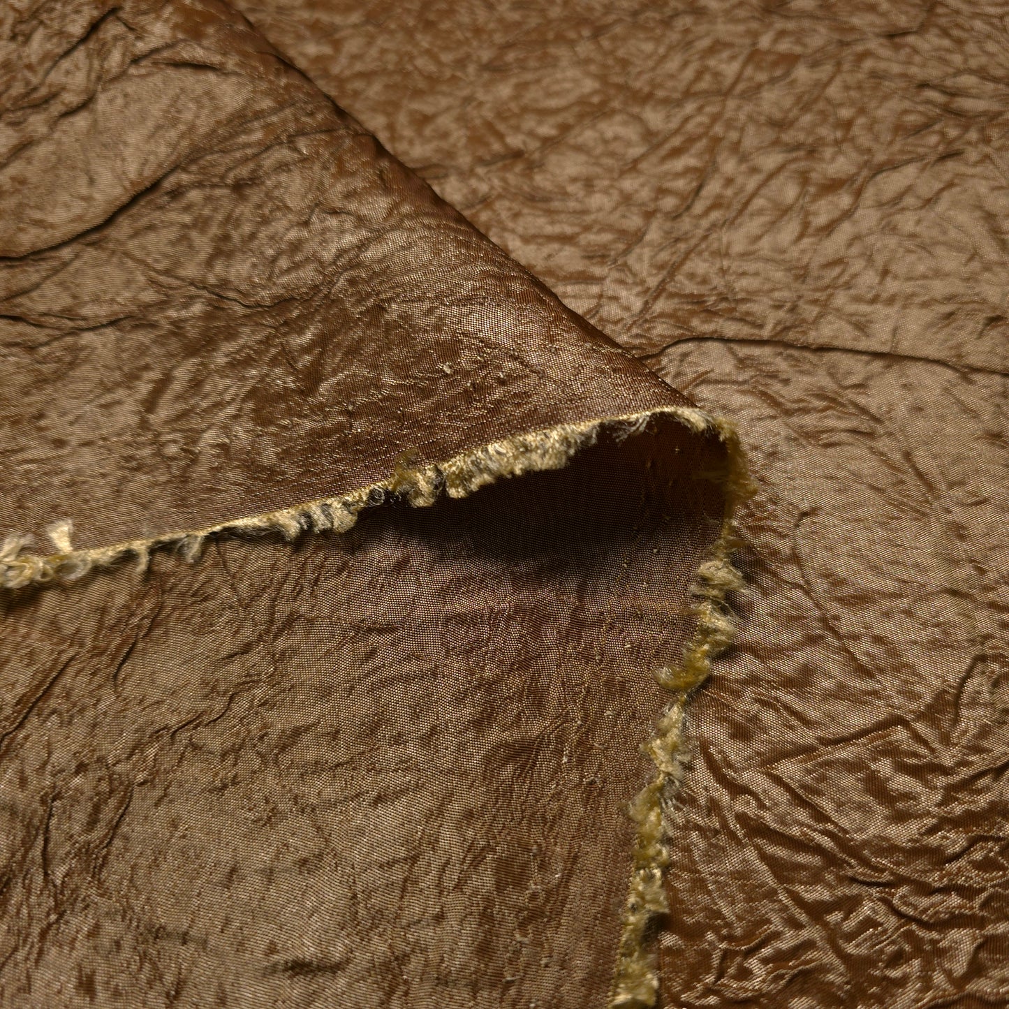 CRINKLE TAFFETA FABRIC BRONZE
