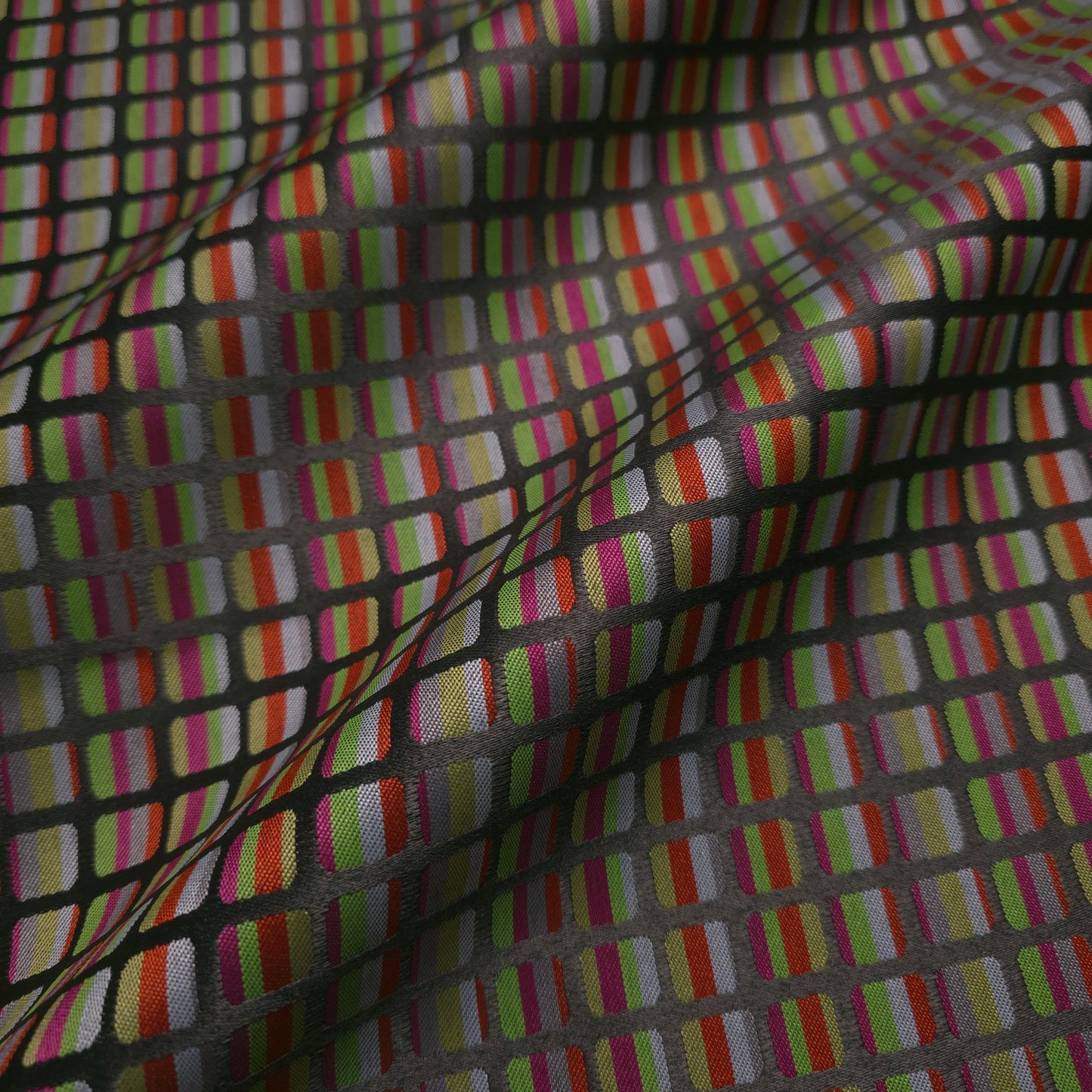 RETRO TILE STRIPE BROCADE