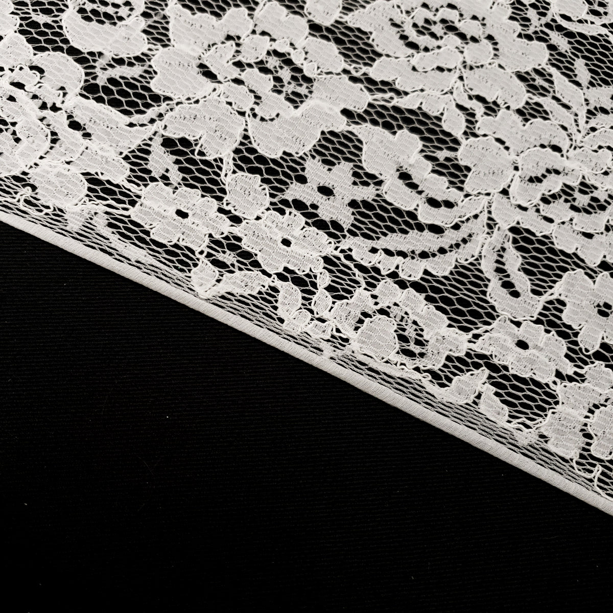 OFF WHITE FLORAL LACE