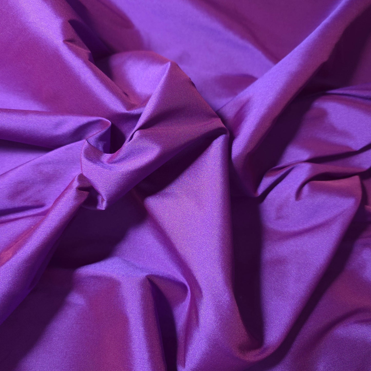 FAUX SILK LUXURY TAFFETA PURPLE RED