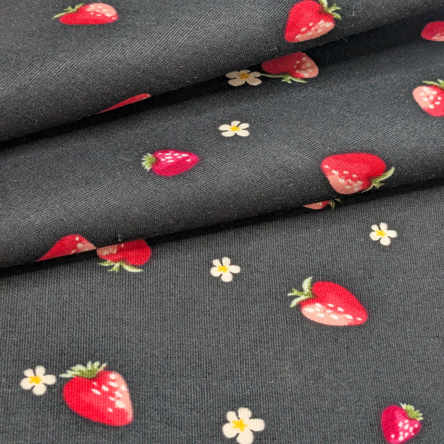 SUMMER STRAWBERRY STRETCH COTTON
