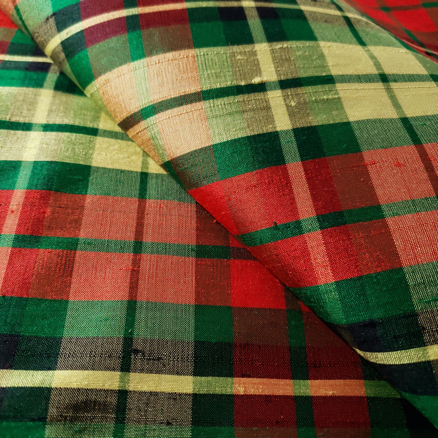 GOLD HOLIDAY PLAID SILK DUPIONI