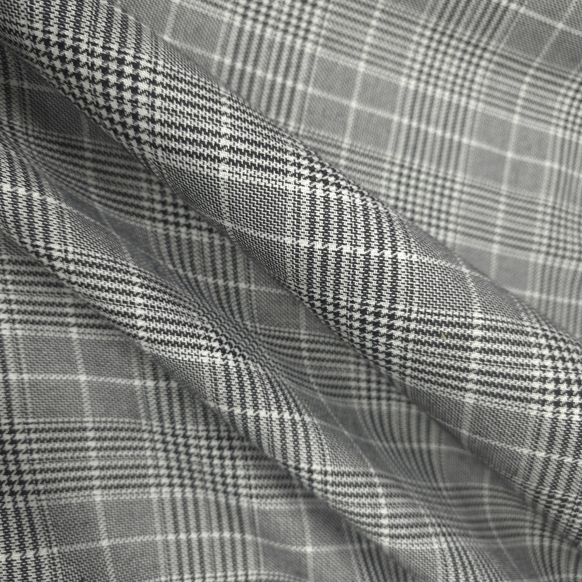GREY BLACK WHITE HOUNDSTOOTH PLAID COTTON BLEND SUITING FABRIC